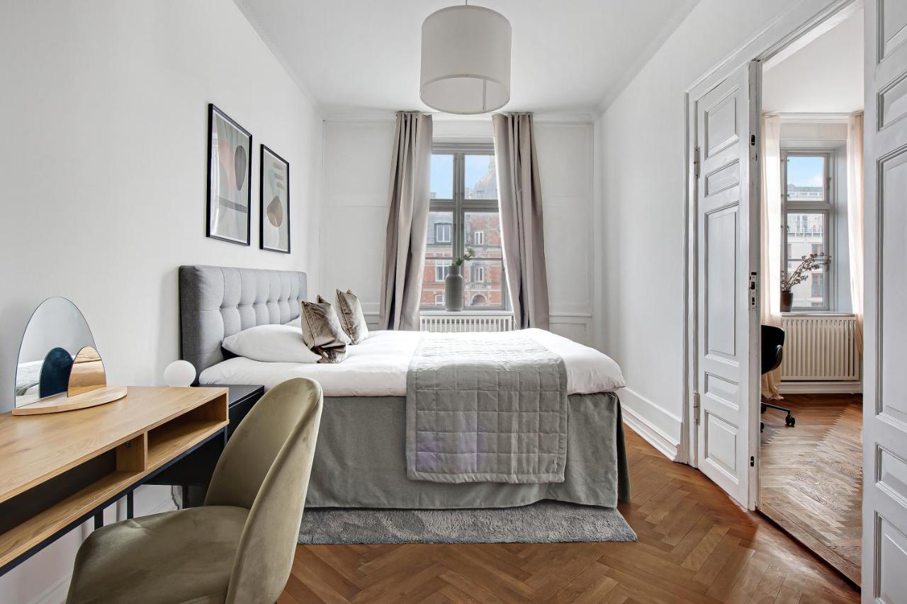 Sanders Square - Spacious Six-Bedroom Apartment Near Amalienborg Kopenhagen Exterior foto