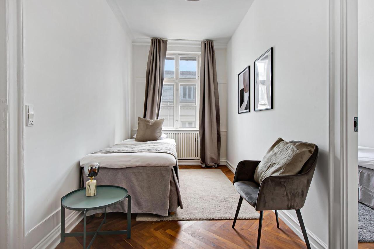 Sanders Square - Spacious Six-Bedroom Apartment Near Amalienborg Kopenhagen Exterior foto